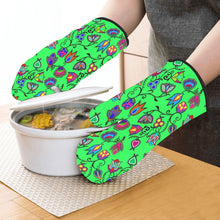 Load image into Gallery viewer, Indigenous Paisley Green Oven Mitt &amp; Pot Holder
