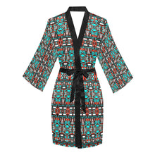 Load image into Gallery viewer, Captive Winter Long Sleeve Kimono Robe
