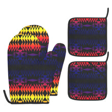 Load image into Gallery viewer, Two Worlds Apart Oven Mitt &amp; Pot Holder
