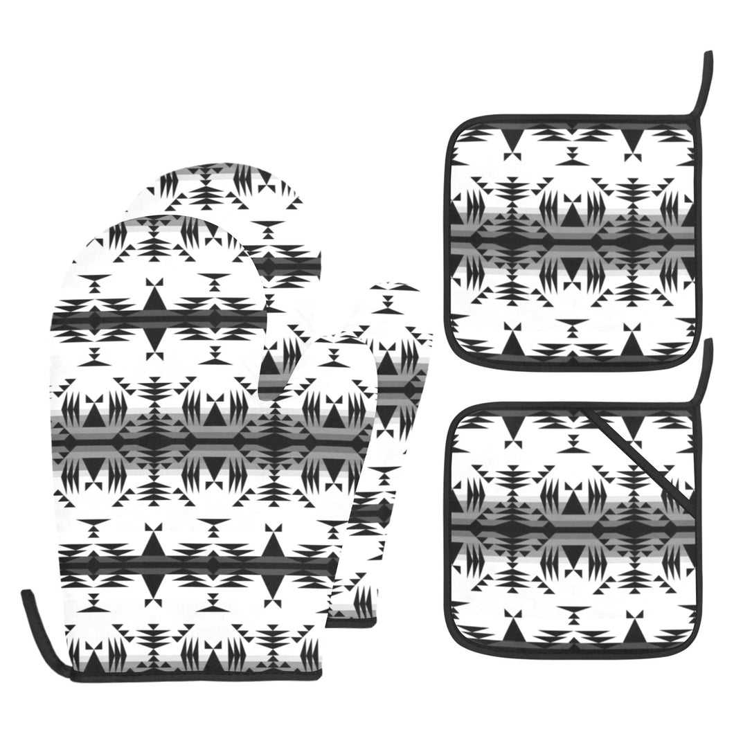 Between the Mountains White and Black Oven Mitt & Pot Holder