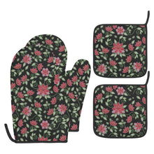 Load image into Gallery viewer, Red Beaded Rose Oven Mitt &amp; Pot Holder
