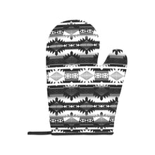 Load image into Gallery viewer, Okotoks Black and White Oven Mitt &amp; Pot Holder
