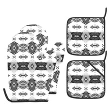 Load image into Gallery viewer, Sovereign Nation Black and White Oven Mitt &amp; Pot Holder
