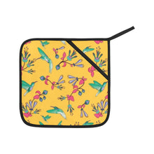 Load image into Gallery viewer, Swift Pastel Yellow Oven Mitt &amp; Pot Holder
