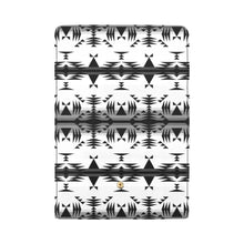 Load image into Gallery viewer, Between the Mountains White and Black Women&#39;s Trifold Wallet
