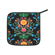 Load image into Gallery viewer, Floral Beadwork Four Clans Oven Mitt &amp; Pot Holder
