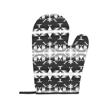 Load image into Gallery viewer, Between the Mountains Black and White Oven Mitt &amp; Pot Holder
