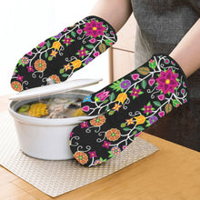 Load image into Gallery viewer, Floral Beadwork Oven Mitt &amp; Pot Holder
