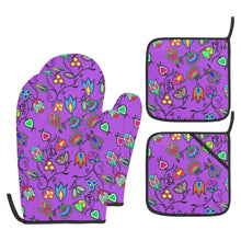 Load image into Gallery viewer, Indigenous Paisley Dark Orchid Oven Mitt &amp; Pot Holder
