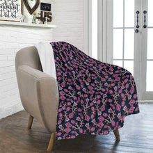 Load image into Gallery viewer, Beaded Pink Ultra-Soft Micro Fleece Blanket 40&quot;x50&quot; Ultra-Soft Blanket 40&#39;&#39;x50&#39;&#39; e-joyer 
