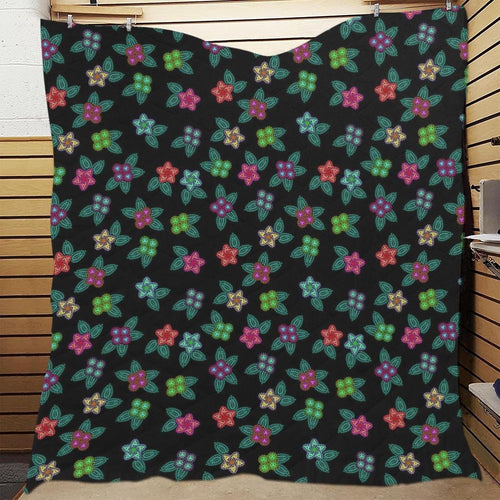 Berry Flowers Black Quilt 70