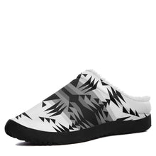 Load image into Gallery viewer, Between the Mountains White and Black Ikinnii Indoor Slipper 49 Dzine 
