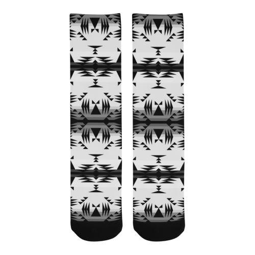 Between the Mountains White and Black Trouser Socks Socks e-joyer 