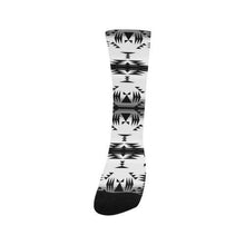 Load image into Gallery viewer, Between the Mountains White and Black Trouser Socks Socks e-joyer 
