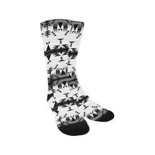 Load image into Gallery viewer, Between the Mountains White and Black Trouser Socks Socks e-joyer 
