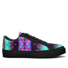 Load image into Gallery viewer, Between the Rocky Mountains Aapisi Low Top Canvas Shoes Black Sole 49 Dzine 
