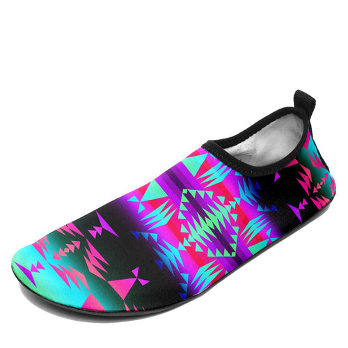 Between the Rocky Mountains Sockamoccs Slip On Shoes 49 Dzine 