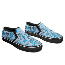 Load image into Gallery viewer, Blue Floral Amour Otoyimm Canvas Slip On Shoes otoyimm Herman 
