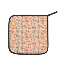 Load image into Gallery viewer, Swift Floral Peache Oven Mitt &amp; Pot Holder
