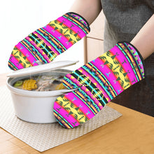 Load image into Gallery viewer, Between the Sunset Mountains Oven Mitt &amp; Pot Holder
