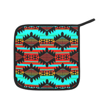 Load image into Gallery viewer, Okotoks Arrow Oven Mitt &amp; Pot Holder
