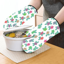 Load image into Gallery viewer, Berry Flowers White Oven Mitt &amp; Pot Holder
