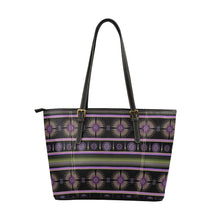 Load image into Gallery viewer, Evening Feather Wheel Leather Tote Bag
