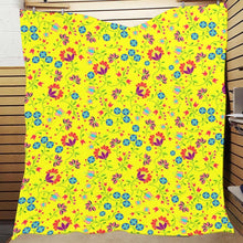 Load image into Gallery viewer, Fleur Indigine Mais Quilt 70&quot;x80&quot; Quilt 70&quot;x80&quot; e-joyer 
