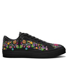 Load image into Gallery viewer, Floral Beadwork - 01 Aapisi Low Top Canvas Shoes Black Sole 49 Dzine 
