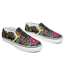 Load image into Gallery viewer, Floral Beadwork Otoyimm Canvas Slip On Shoes 49 Dzine 
