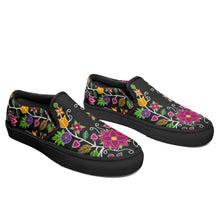 Load image into Gallery viewer, Floral Beadwork Otoyimm Canvas Slip On Shoes 49 Dzine 
