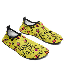 Load image into Gallery viewer, Key Lime Star Sockamoccs Slip On Shoes Herman 

