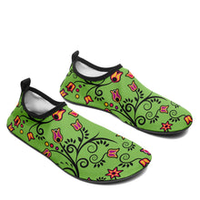 Load image into Gallery viewer, LightGreen Yellow Star Kid&#39;s Sockamoccs Slip On Shoes Herman 
